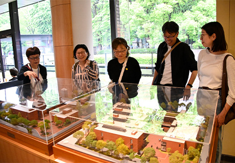 東京都美術館の建物：とびラーによる建築ツアー