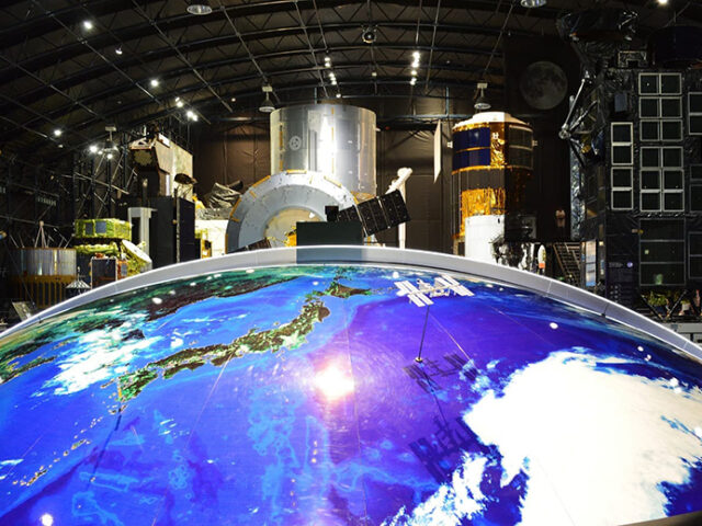 筑波宇宙センター ガイド付き見学ツアー